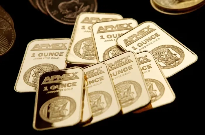 gold ath 4500.webp ilustrasi emas batangan