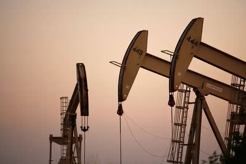 oil_ilustrasi_minyak_mentah.webp oil_ilustrasi_minyak_mentah.webp